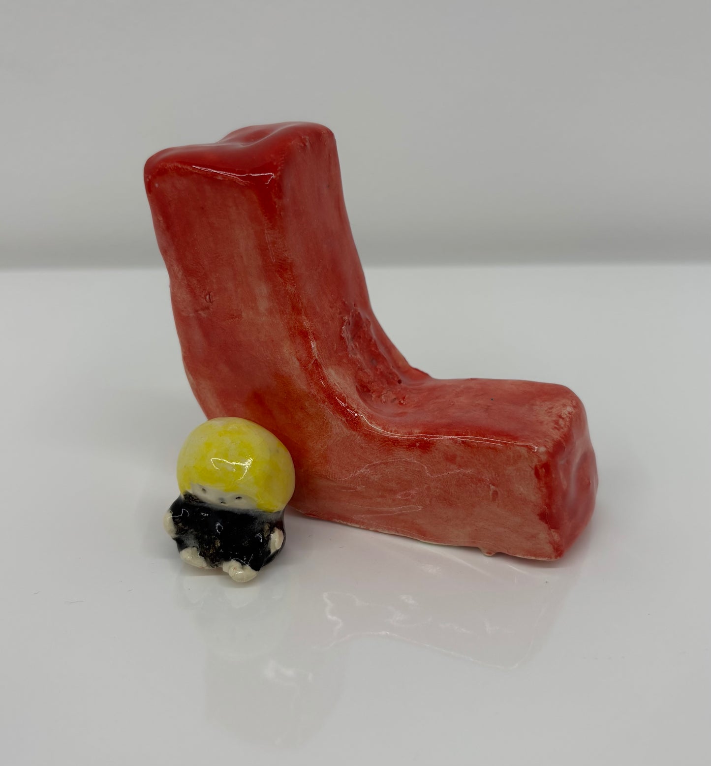 おひさまのいすのそばで